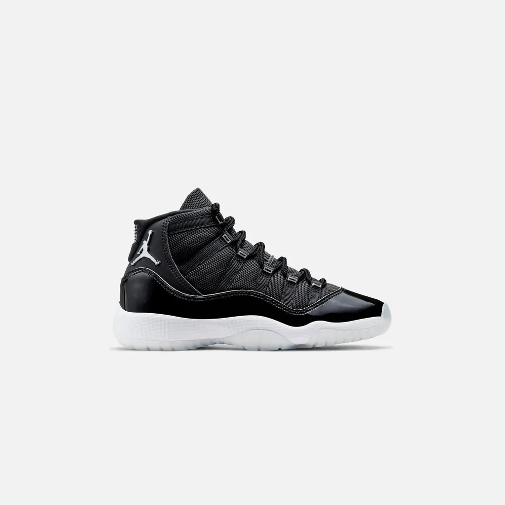 Jordan    nike grade school air  11