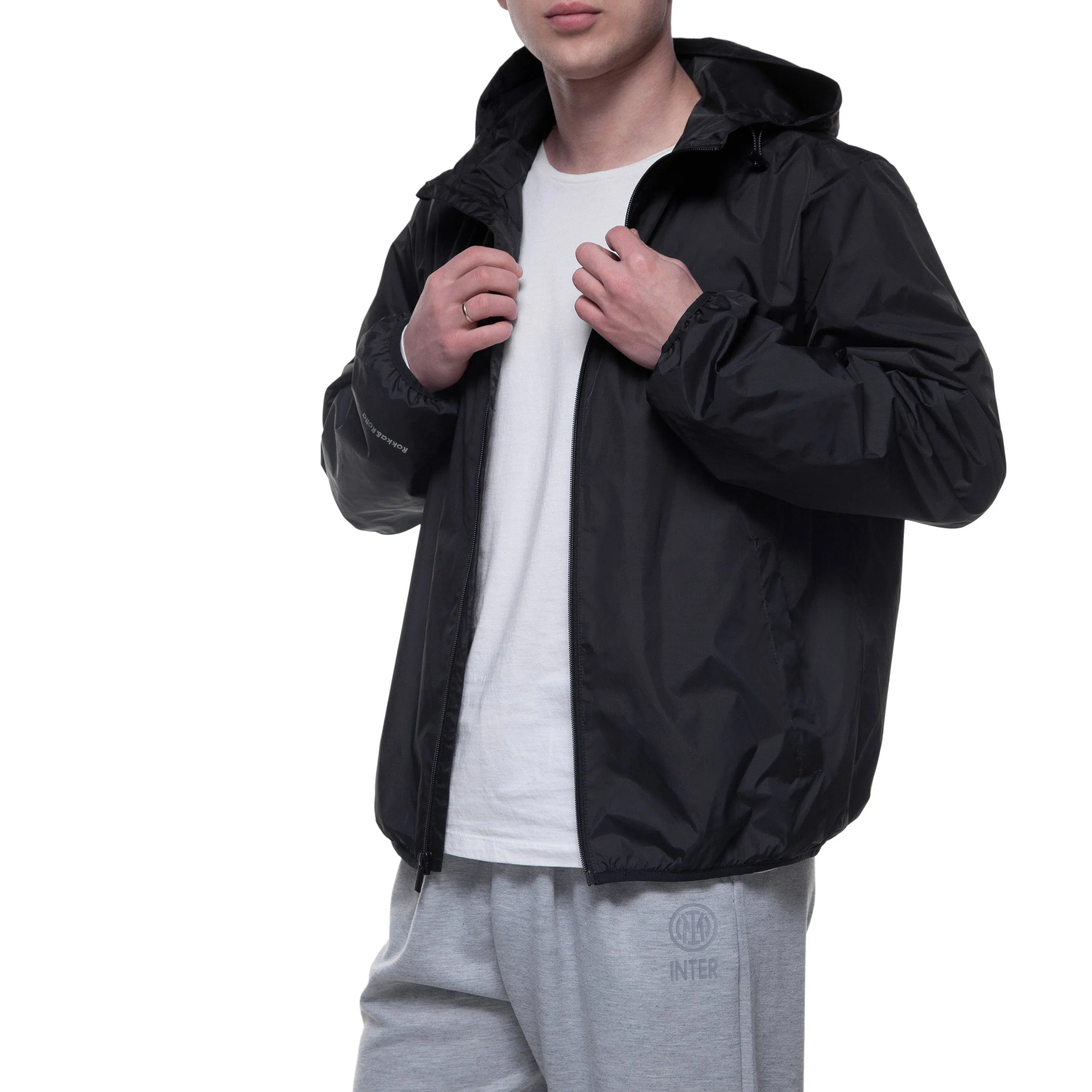 Men's Lightweight Packable Mesh Windbreaker