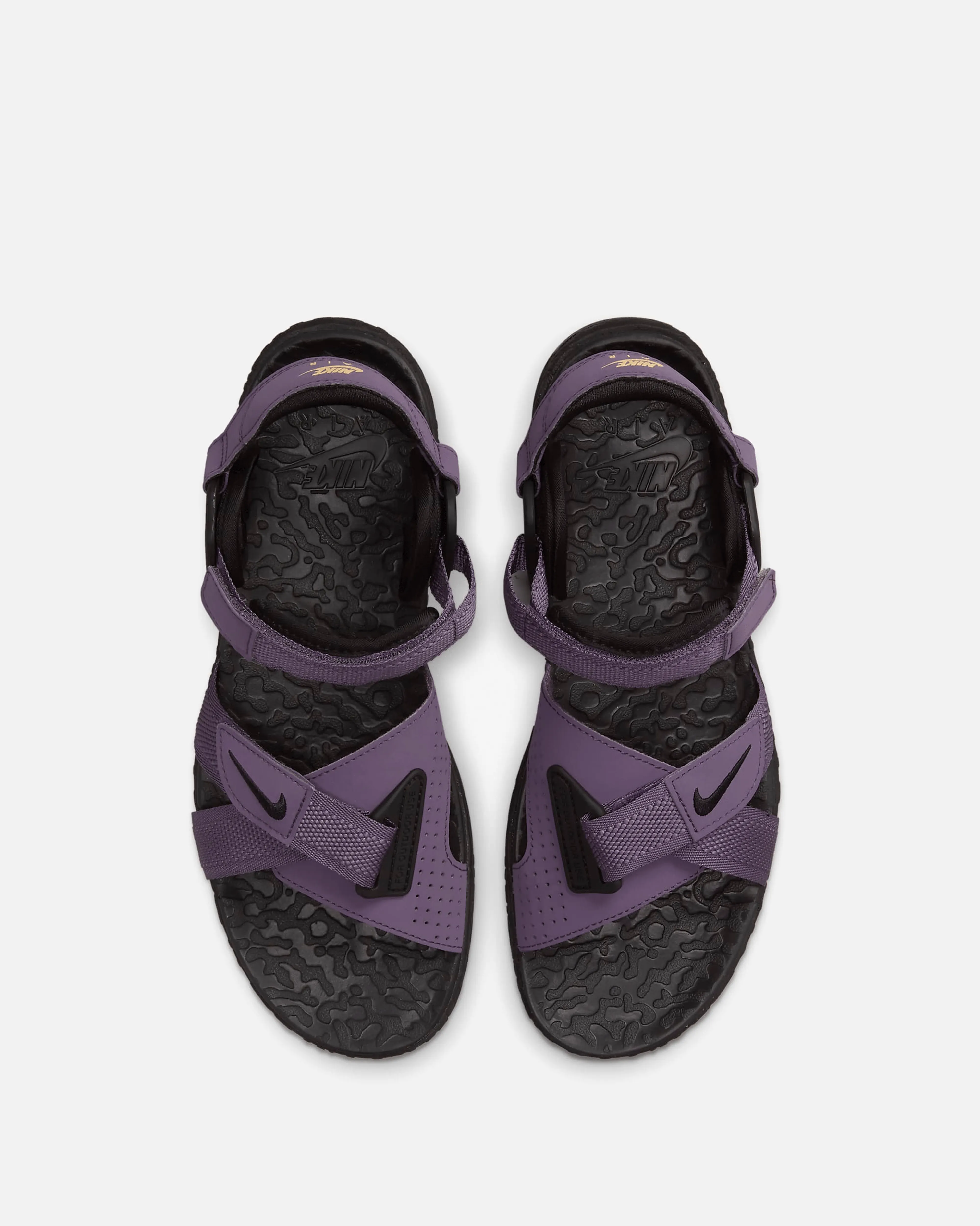 Nike ACG Air Deschutz in Amethyst