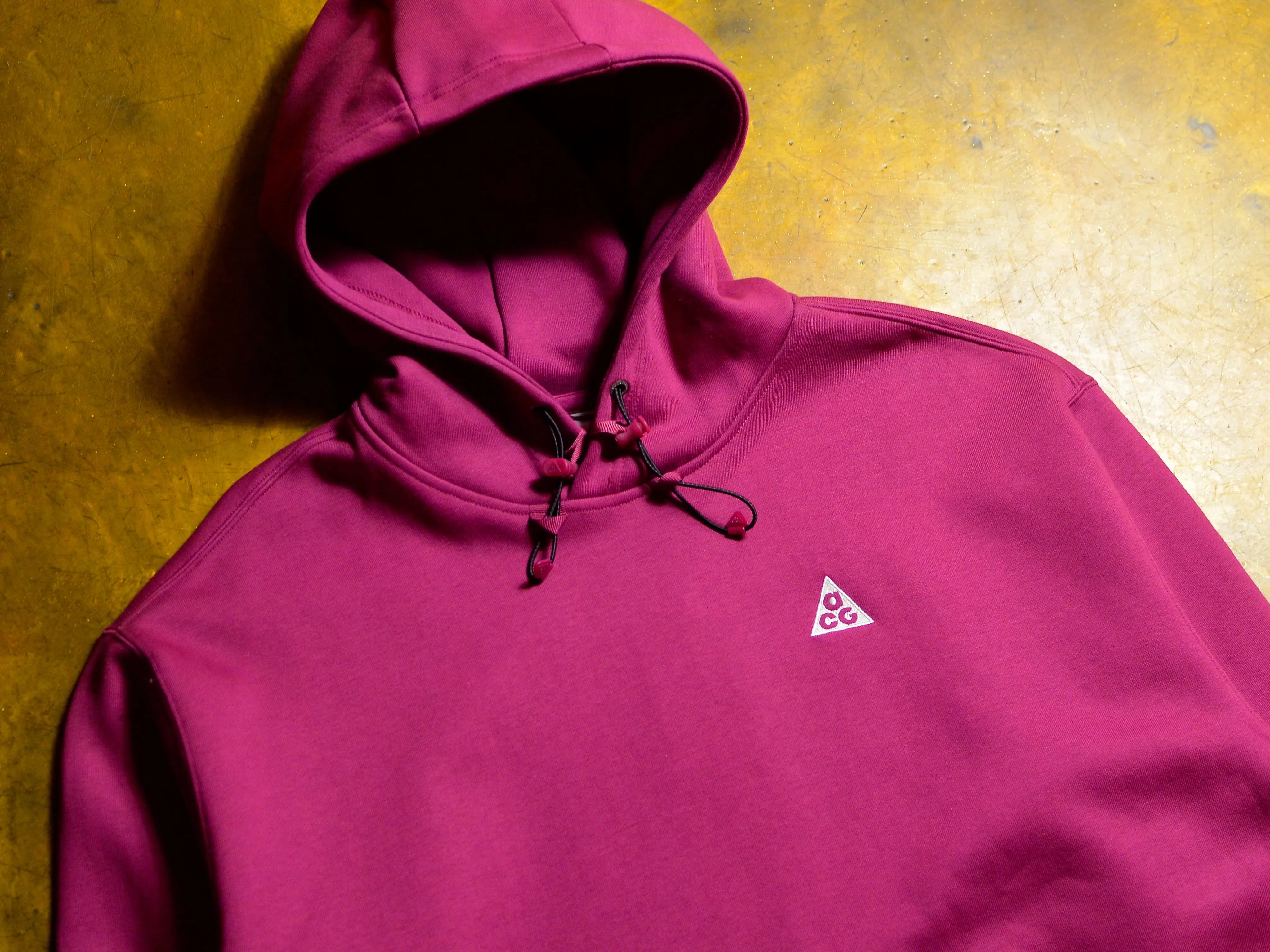 Nike ACG Therma-FIT Fleece Pullover Hoodie - Rosewood / Black / Summit White