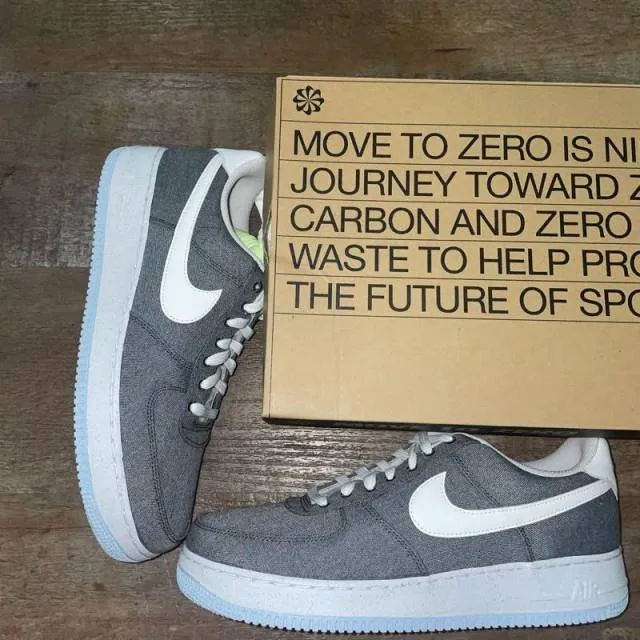 Nike Air Force 1 Canvas "Iron Grey" Size 11