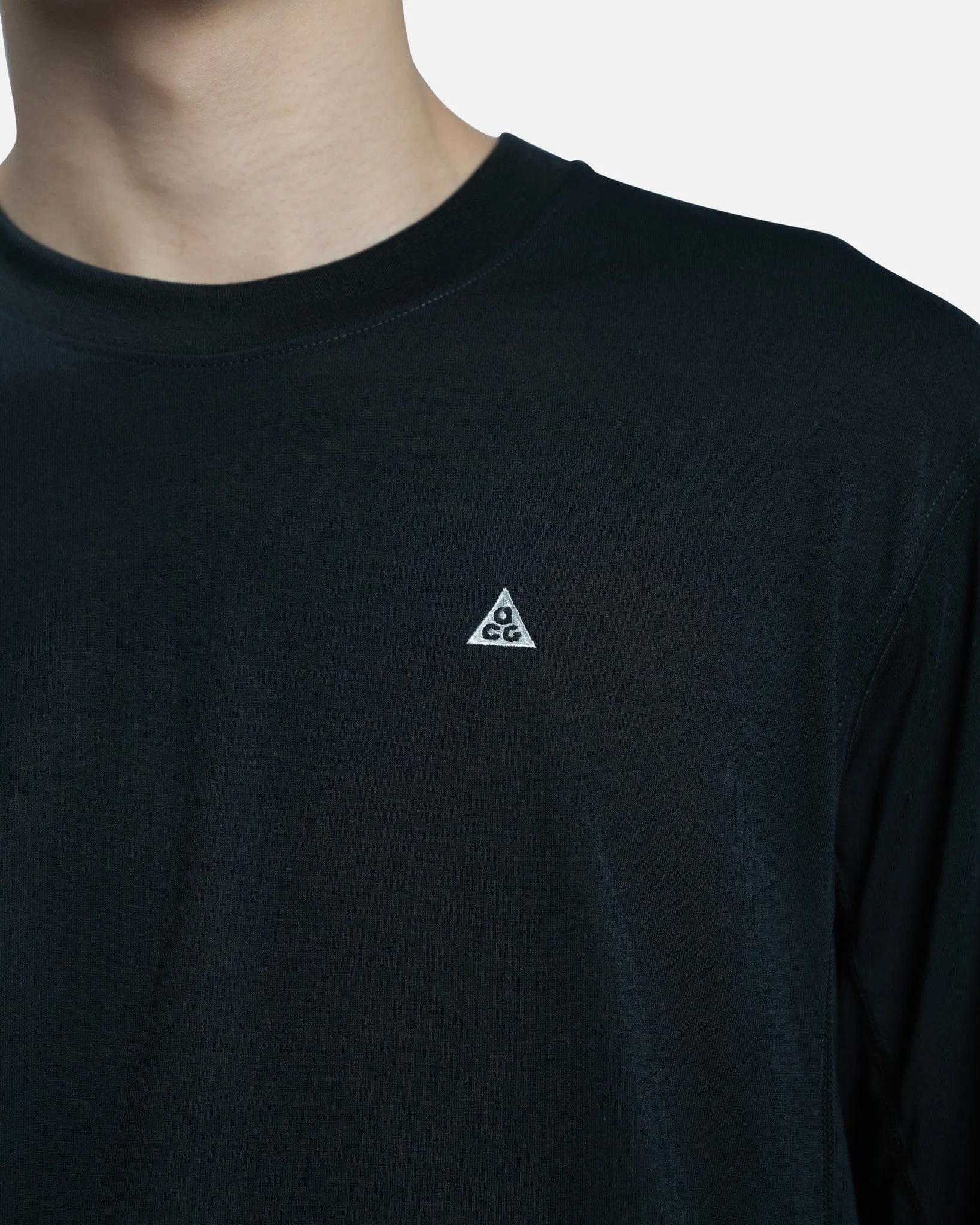 Nike Dri-FIT ACG "Goat Rocks" Long Sleeve Top in Black