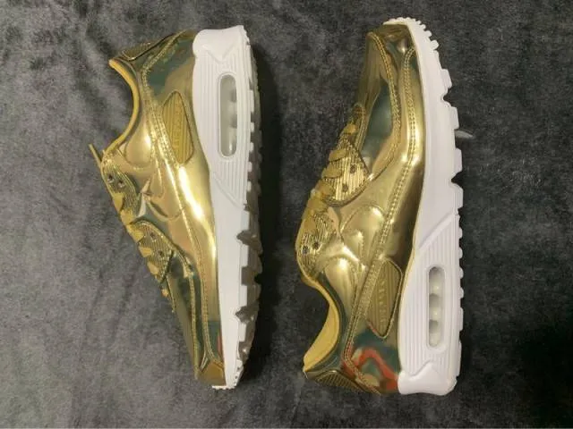 Nike WMNS Air Max 90 Metallic Gold