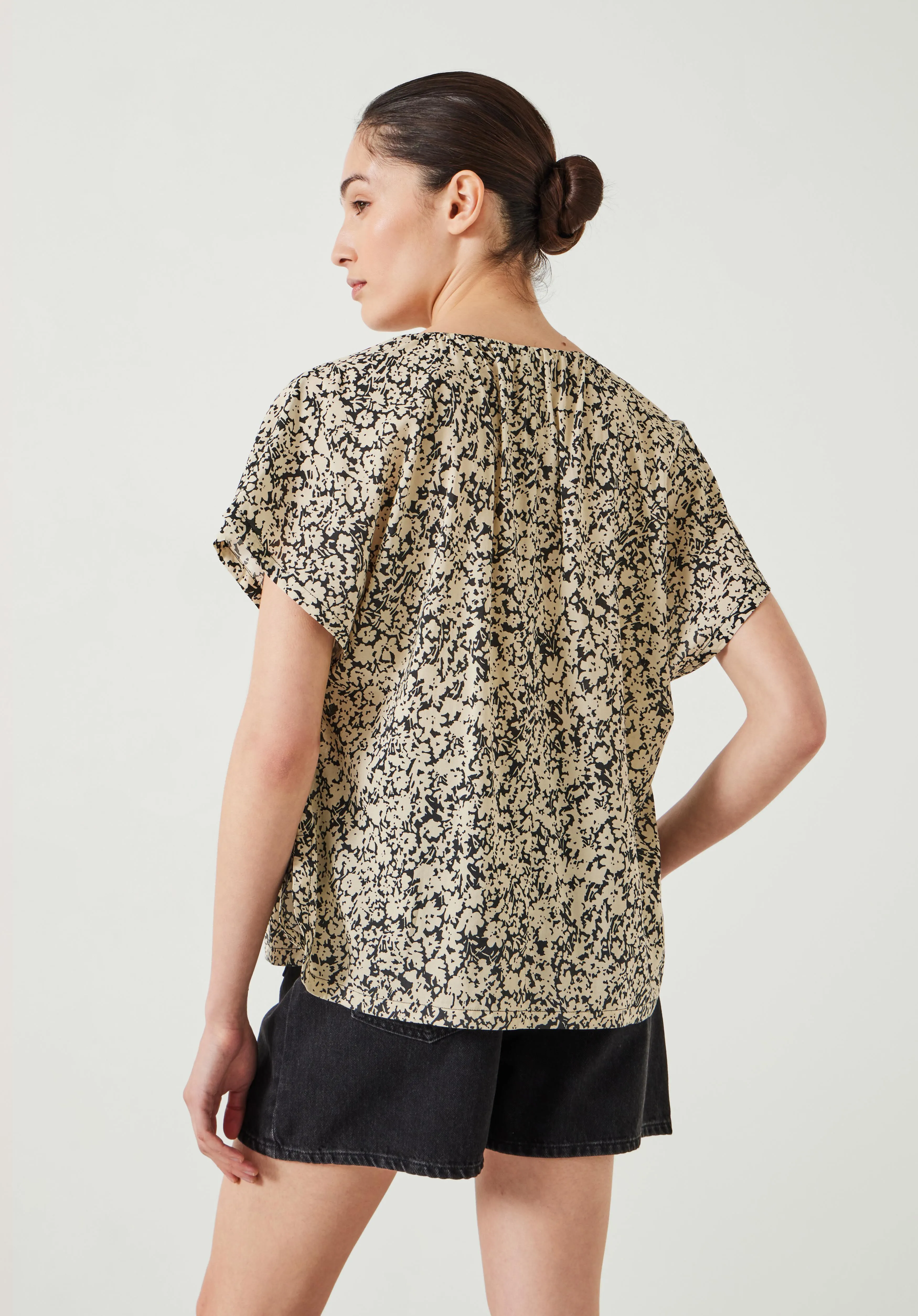 Taz Short Sleeve Blouse