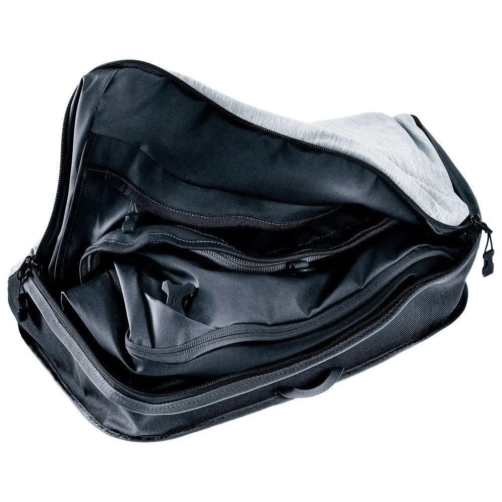 Travel bag Deuter ---Aviant Duffel Pro 90 Black