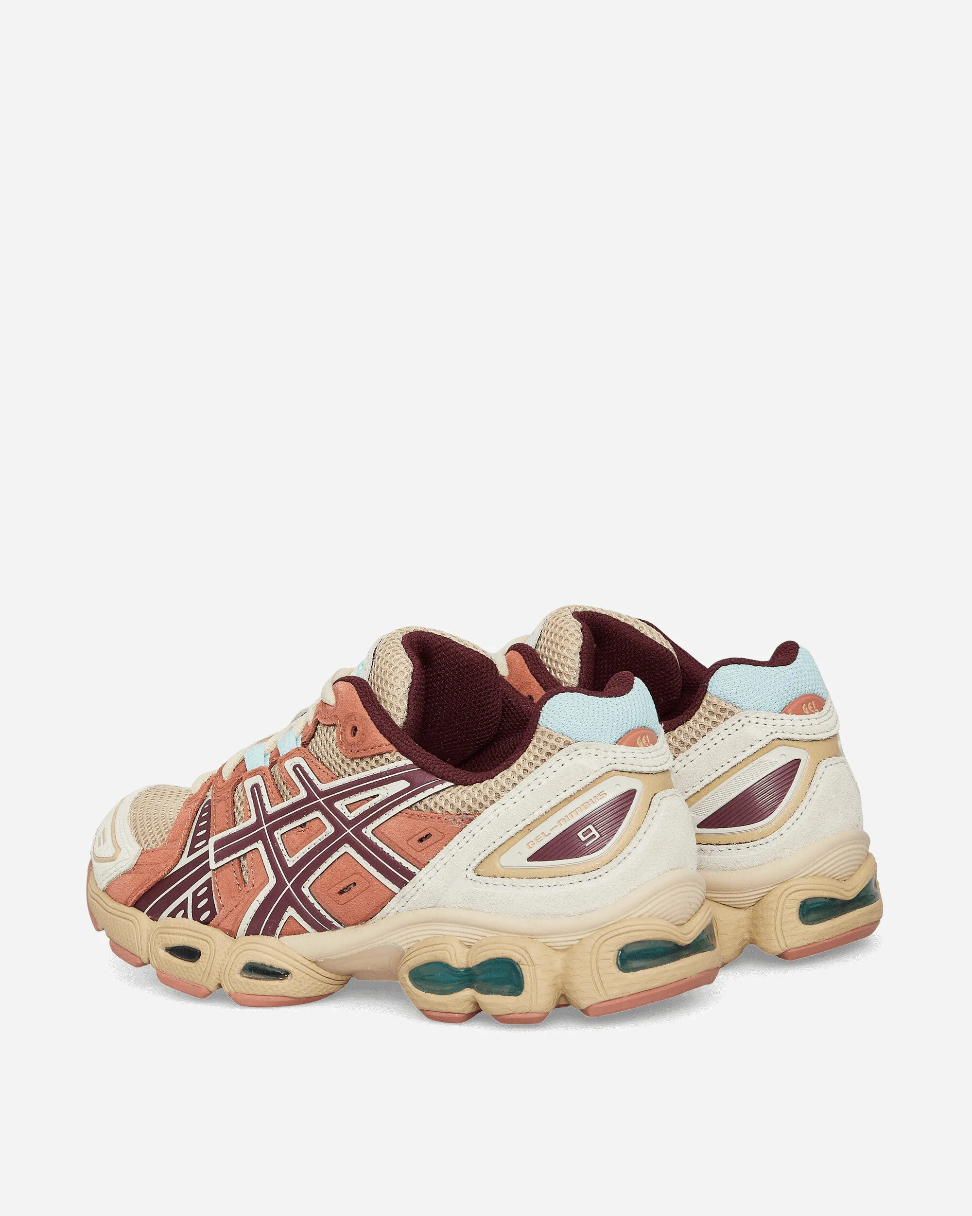 WMNS GEL-Nimbus 9 Sneakers Dune / Port Royal